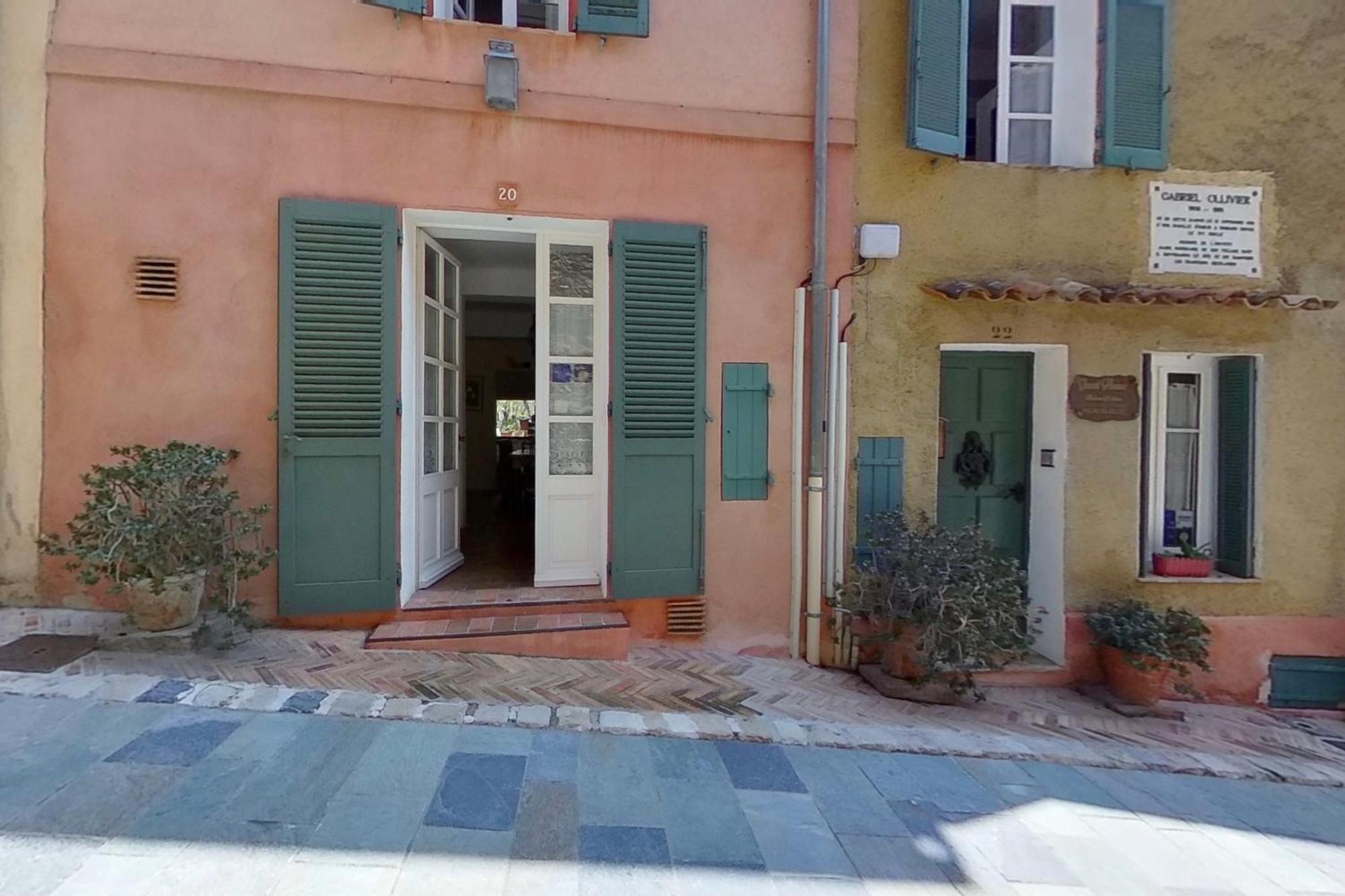 La Maison Du Prince Grimaud Exterior photo